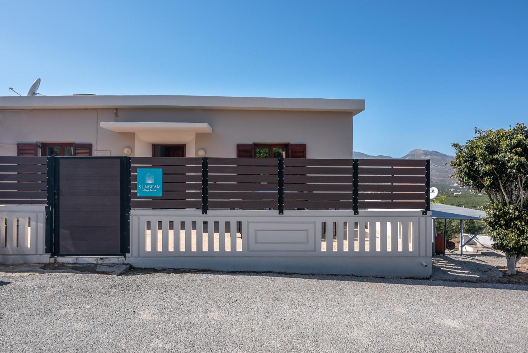 Sunbeam Village House- 5Min From Falassarna Bch كيساموس المظهر الخارجي الصورة